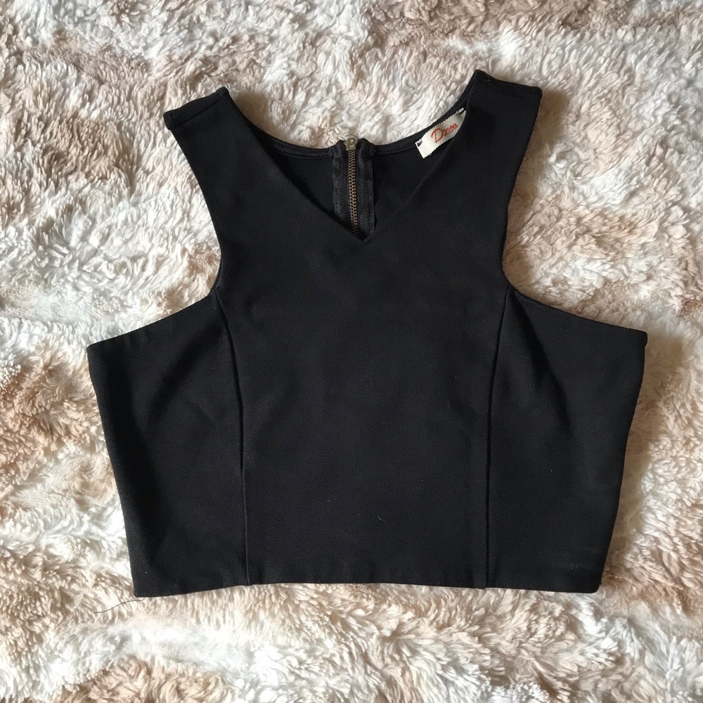 Black crop top